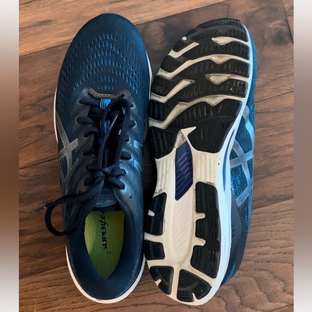 Men’s ASICS Superfeet Running Shoes Size 11